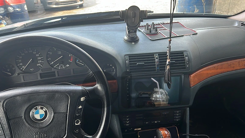 بي ام دبليو الفئة 5 1998 525