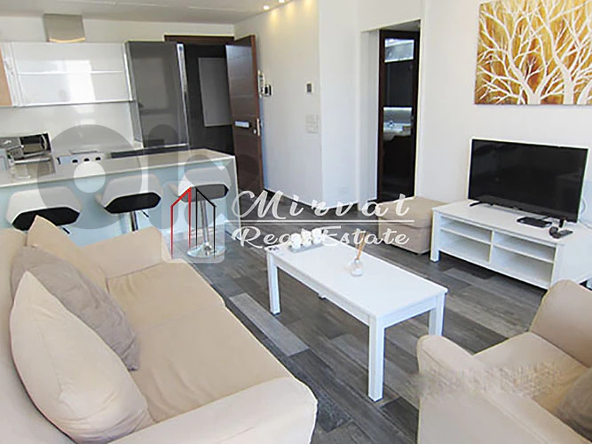 1 Master Bedroom Modern ApartmentlWith a Lovely Balcony