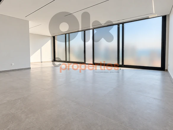 Apartment for Sale in Spears Facing Downtown شقة للبيع في سبيرزCPBZK79