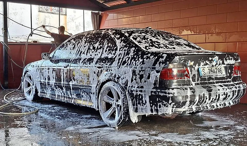 BMW E39 528 2002