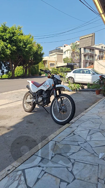 Dr 200 cc