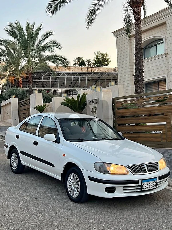 Nissan Sunny 2003