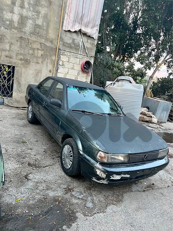 Nissan 1993