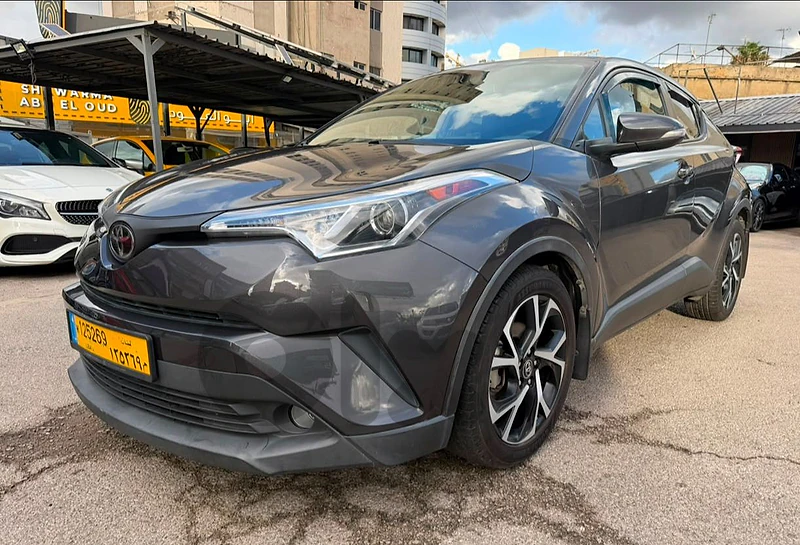2018 Toyota CH-R CLEAN CARFAX One Owner 2.0L 2018 Toyota CH-R CLEAN CARFAX One Owner 2.0L