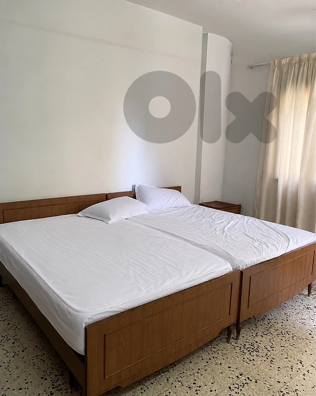 تختين نفرد و نص بلا الفرش للبيع 2 beds for sale