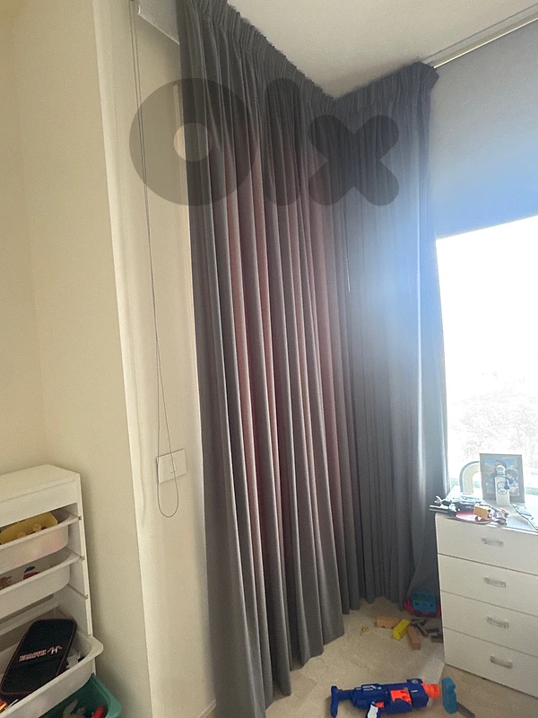 curtains black color