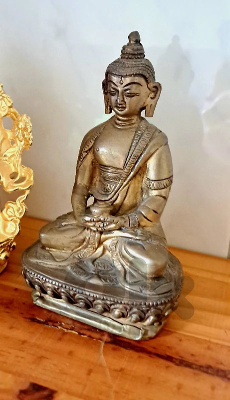 Vintage Seated Brass Buddha Statue
