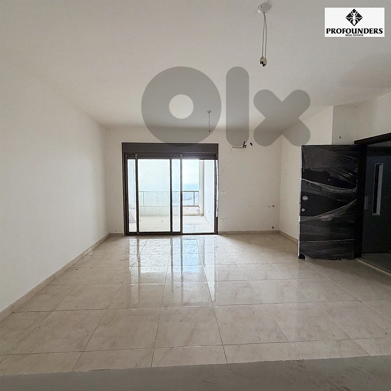 Apartment for sale in Qornet El Hamra شقة للبيع في قرنة الحمرا