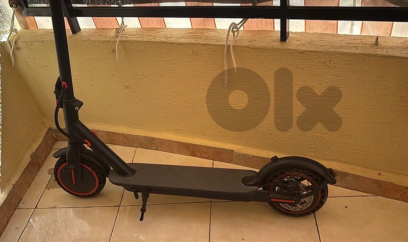 🛴 10-Inch Electric Scooter – Great Condition – $200