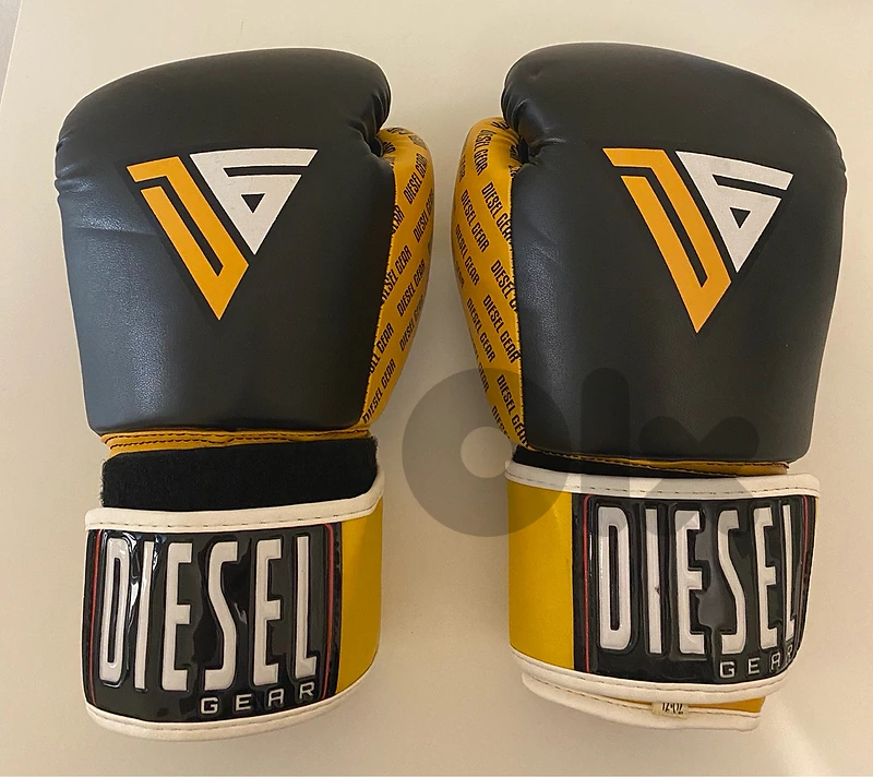 Diesel gloves