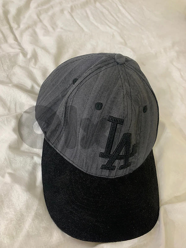 LA hat