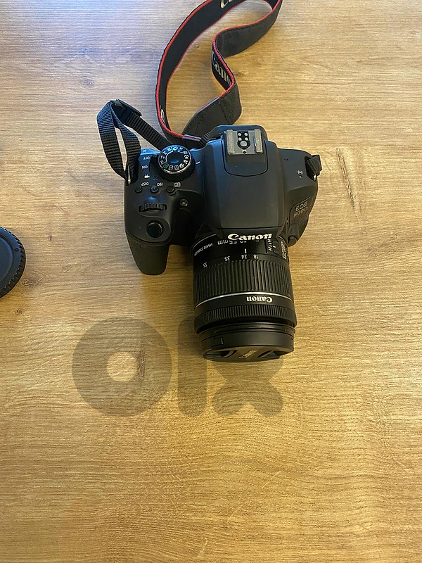 Canon EOS 800D
