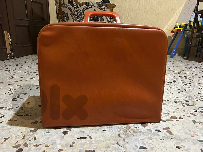 مكنة خياطة منزلية ألمانية