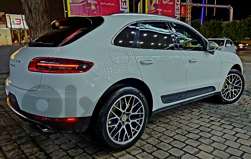 Porsche Macan 2015 Full Premium Package [64000miles!!!]