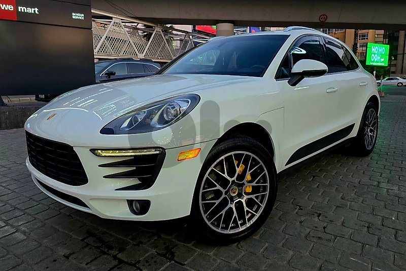 Porsche Macan 2015 Full Premium Package [64000miles!!!]