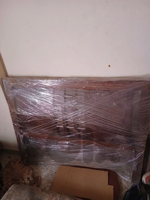 تخت مفكوك جاهز للنقل متل يلي راكب بل صورة نهايتو ٨٠$