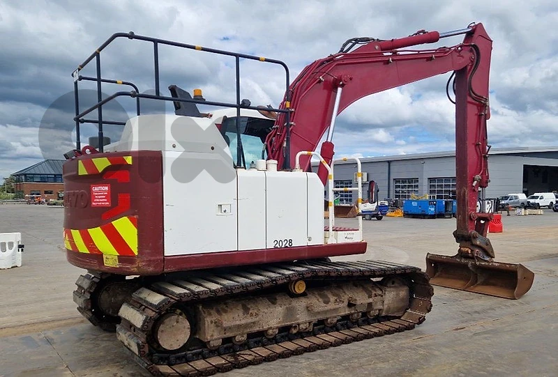 VOLVO EC140-EL حفارة