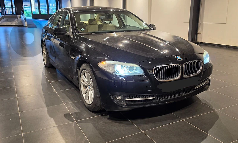 BMW 5-Series 2011 BMW 528