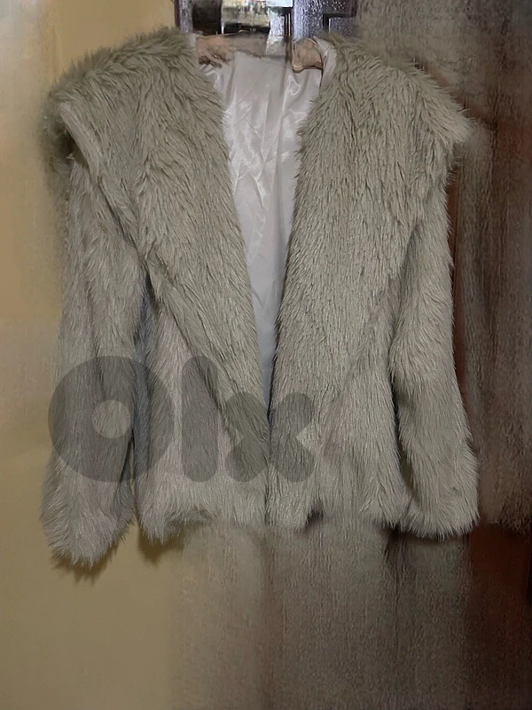 Fur Coat faux can be worn by S/M/L/Xl/XXL