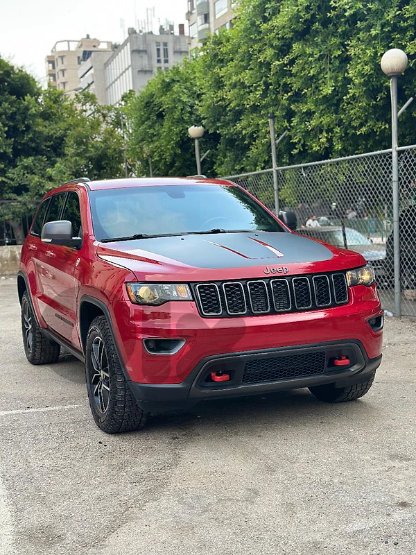 Jeep Grand Cherokee 2018 4x4 trail hawk extra clean