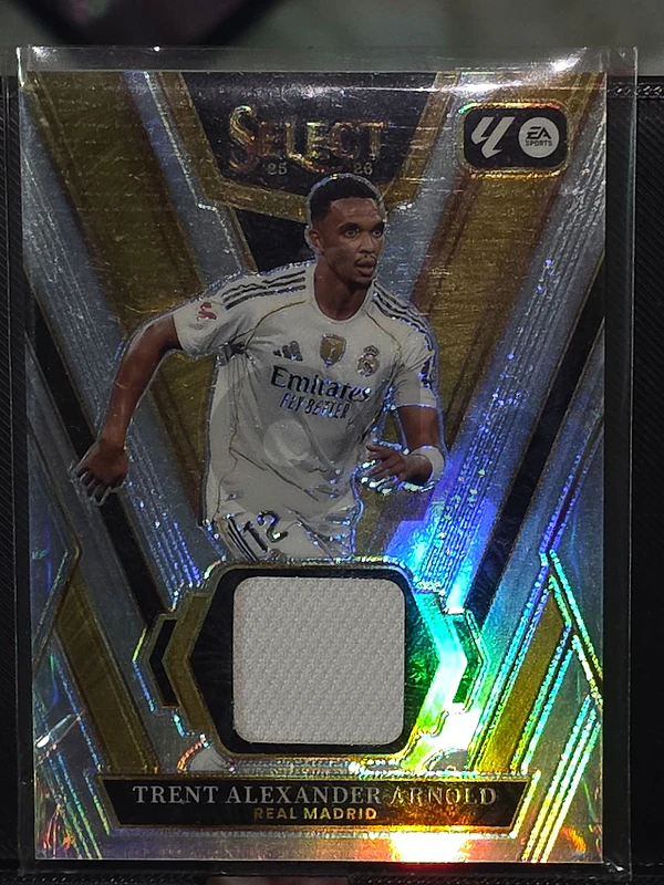 Panini  La Liga Select Swatches Prizm Relic – Trent Alexander-Arnold