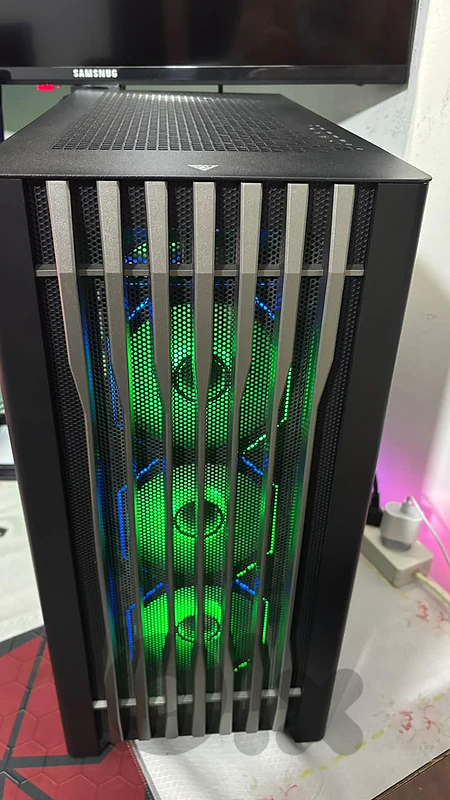 Case - Core i7 8700 Case - Core i7 8700