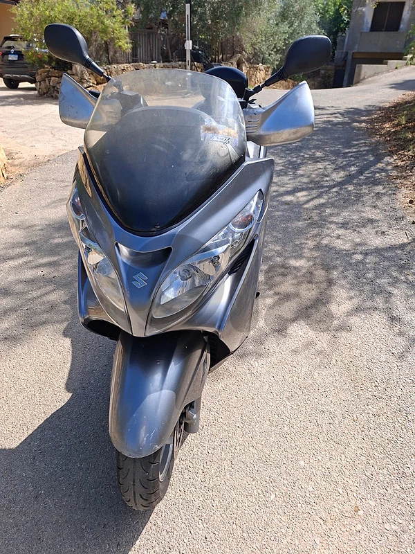 suzuki - sky wave