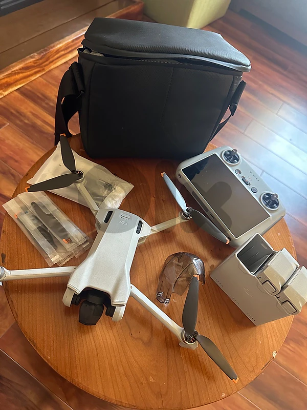 DJI mini 3 combo