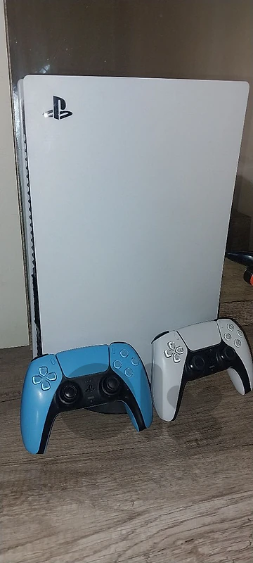 Ps5 للبيع بسعر حلو