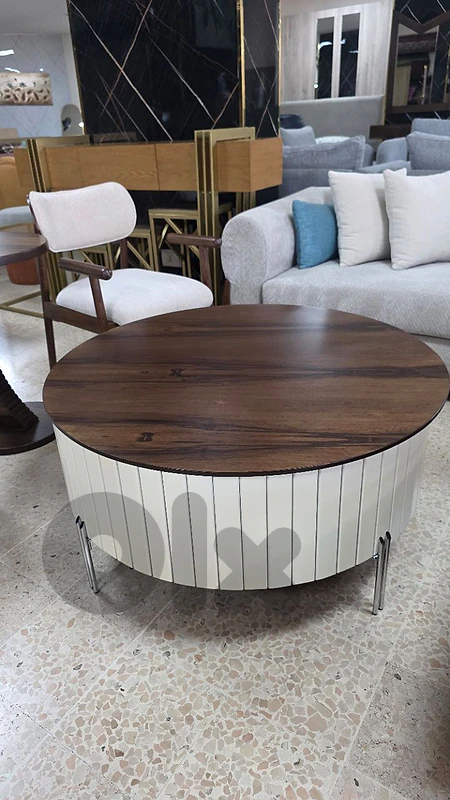 Center table. طاولة نصف موبيليا