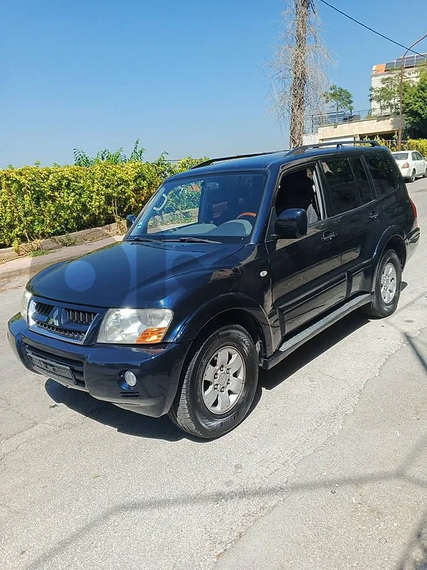 Mitsubishi Pajero 2005
