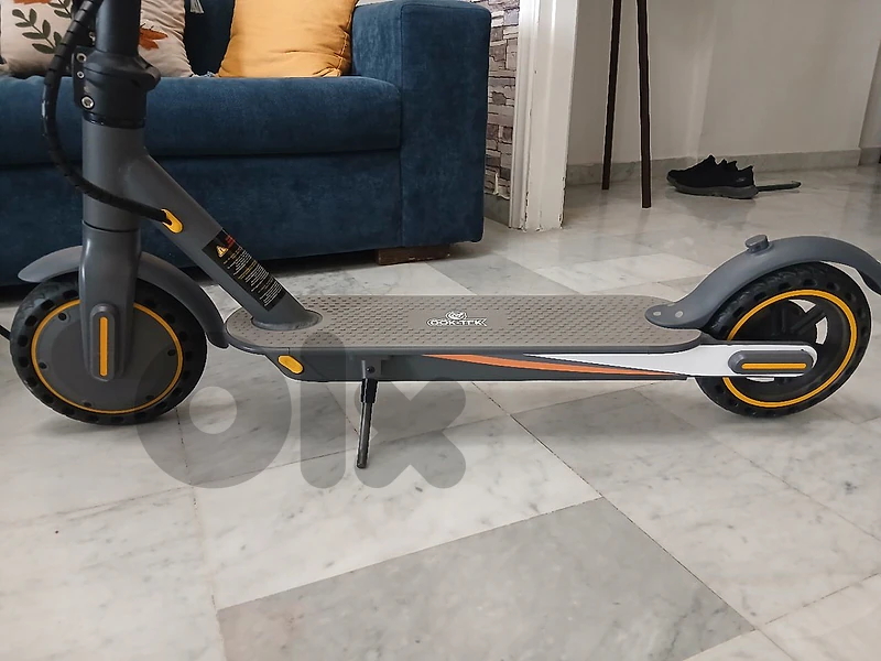 v8 e scooter