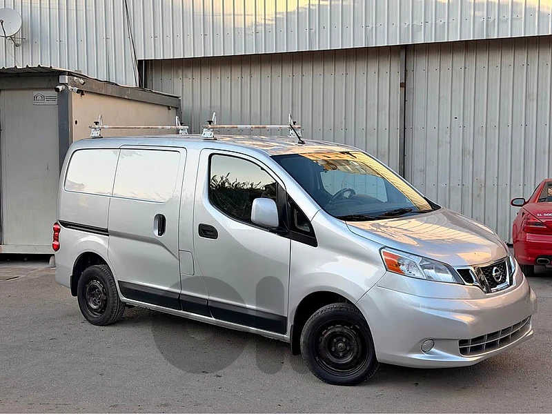 Nissan 2017