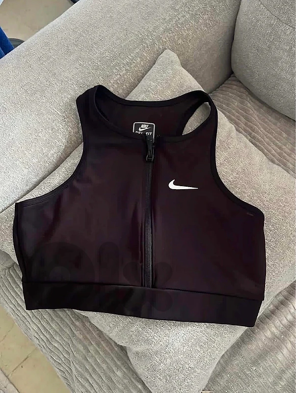nike sports bra