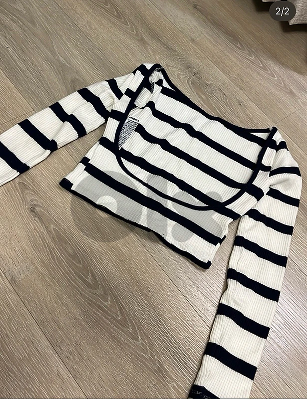 2 tops from bershka
