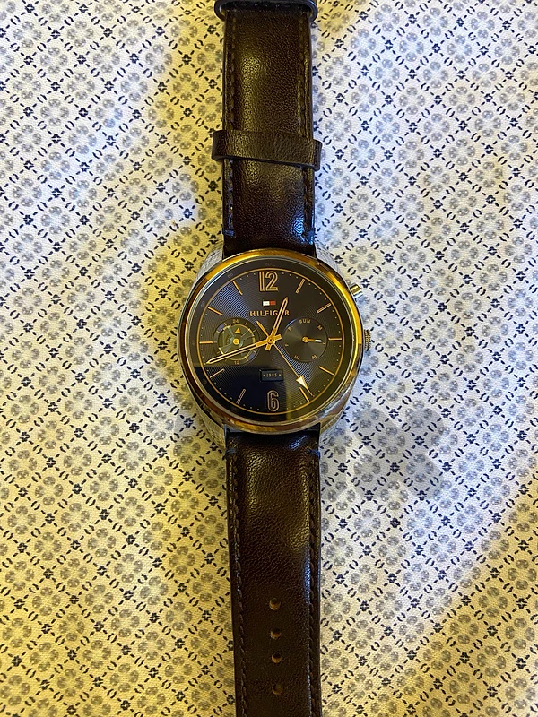 Tommy Hilfiger Deacan Mens Leather Watch 1791549 - Used