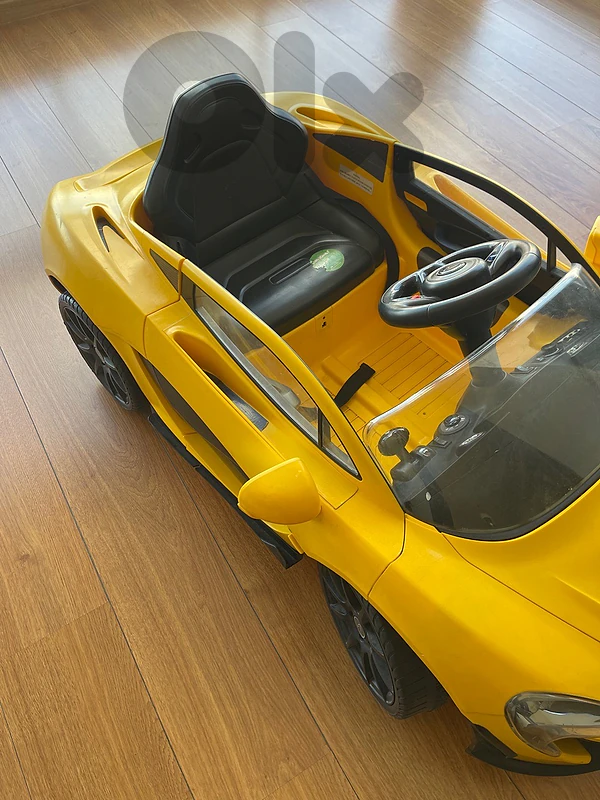 maclaren car from joue club barely used in bery good condition