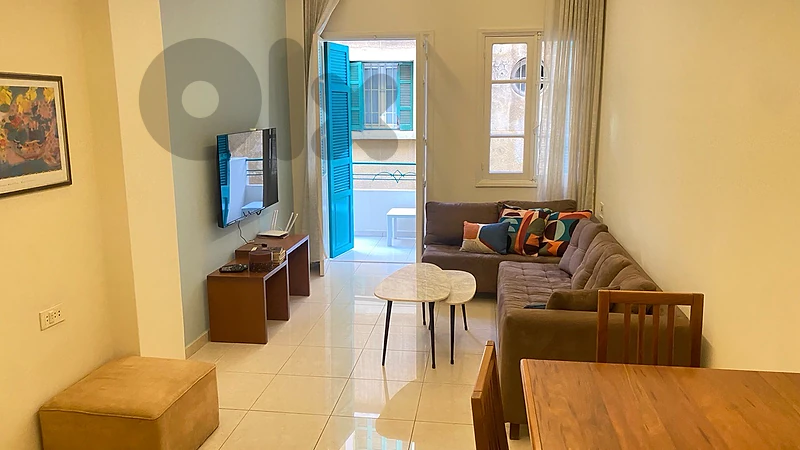 Nice apart achrafieh close hop orthodox street style