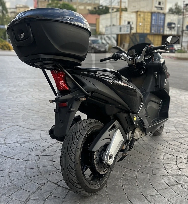 aprilla srv 850