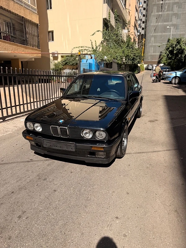 BMW 3-Series 1988 325