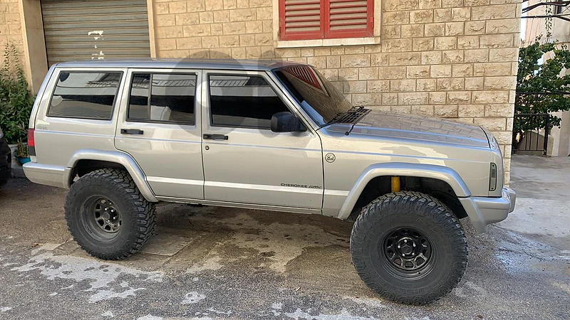 Jeep Cherokee 1992 classic 2000