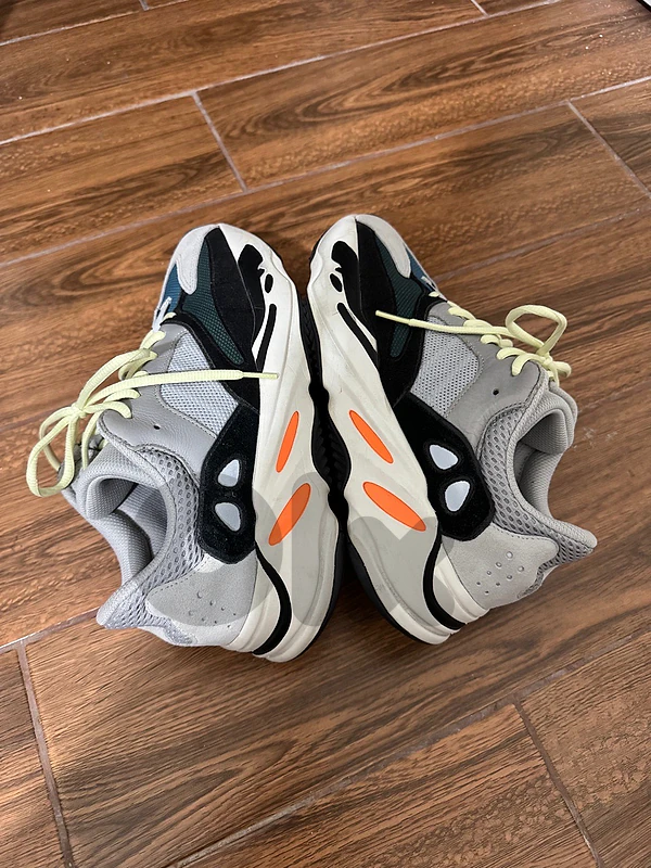 Adidas Yeezy 700 v1 Wave runner size 43.5