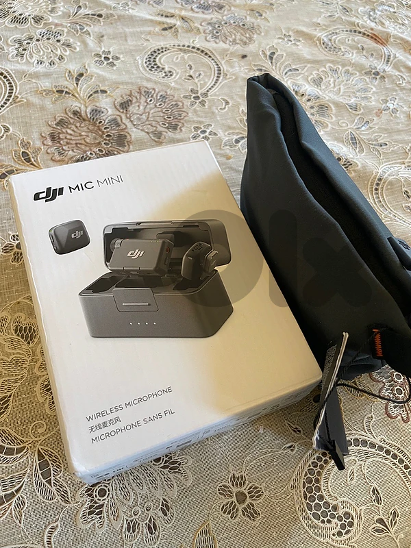 DJI Mic Mini Wireless Microphone – 2 Mics + Charging Case – Like New