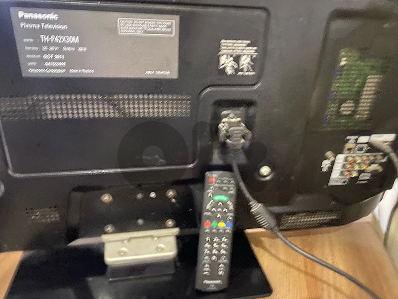 tv plasma orginal like new
