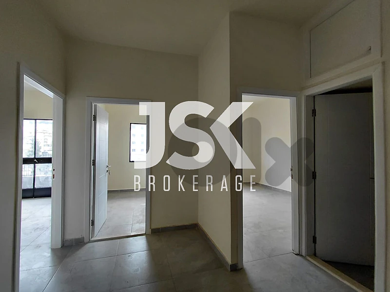 L22754  Grand Office For Rent in Bouchrieh
