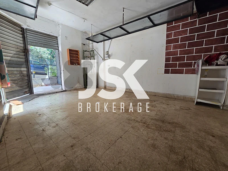 L22764 Corner Shop For Sale in Prime Location in Achrafieh, Sassine