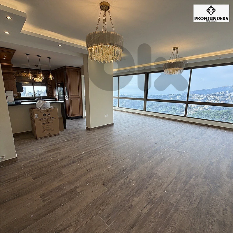 Apartment for sale in Qornet El Hamra شقة للبيع في قرنة الحمرا