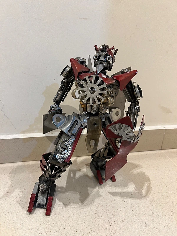 Metal Transformers Figurine – Collectible Display Model