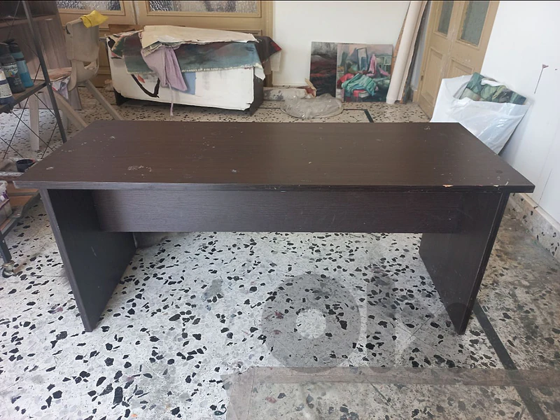 طاولات و مقاعد