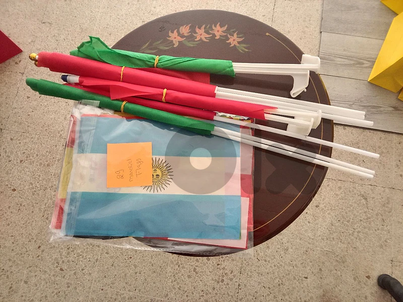 Mondial Flags all for 10$